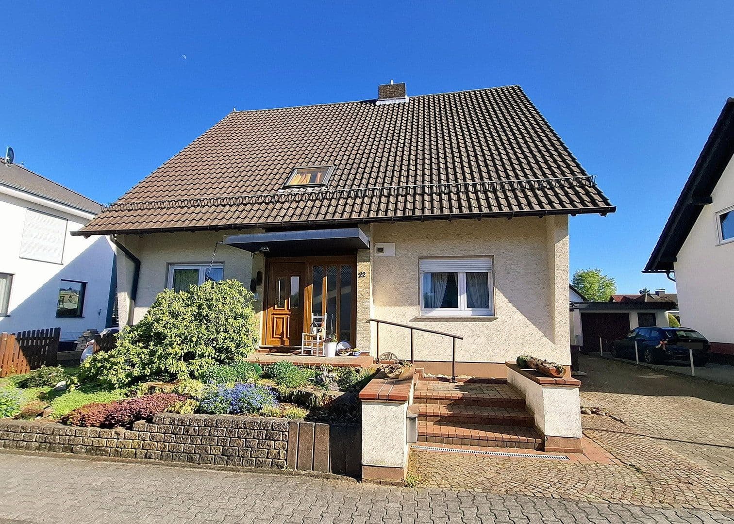 Prodej domu 177 m², pozemek 778 m², Lindenstr. 22, Hasselroth, Hessen Prodej domu 177 m², pozemek 778 m², Lindenstr. 22, Hasselroth, Hessen