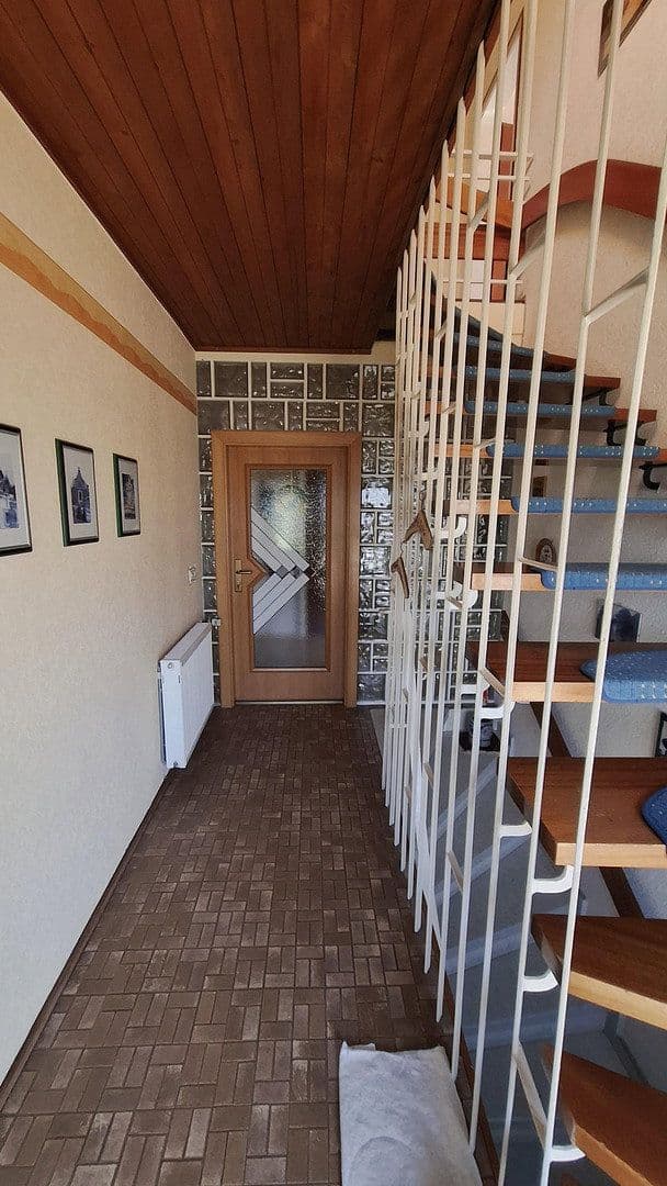 Prodej domu 177 m², pozemek 778 m², Lindenstr. 22, Hasselroth, Hessen Prodej domu 177 m², pozemek 778 m², Lindenstr. 22, Hasselroth, Hessen