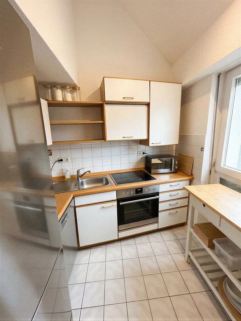 Pronájem bytu 3+1 77 m², Saarstr. 59, Kirchheim unter Teck, Bádensko-Württembersko Pronájem bytu 3+1 77 m², Saarstr. 59, Kirchheim unter Teck, Bádensko-Württembersko