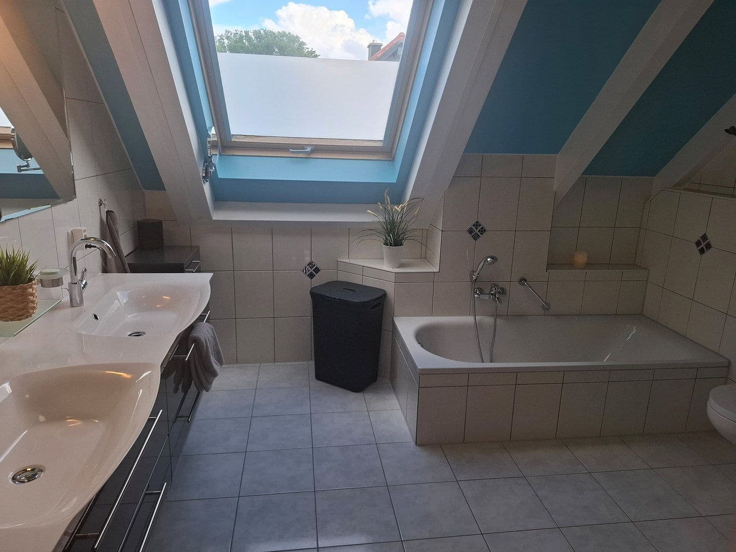 Prodej domu 203 m², pozemek 359 m², Wiedergeltingen, Bavorsko Prodej domu 203 m², pozemek 359 m², Wiedergeltingen, Bavorsko