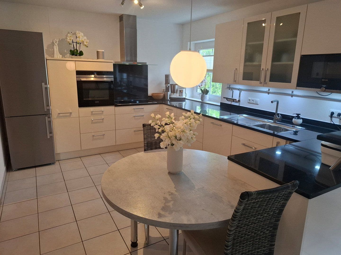 Prodej domu 203 m², pozemek 359 m², Wiedergeltingen, Bavorsko Prodej domu 203 m², pozemek 359 m², Wiedergeltingen, Bavorsko
