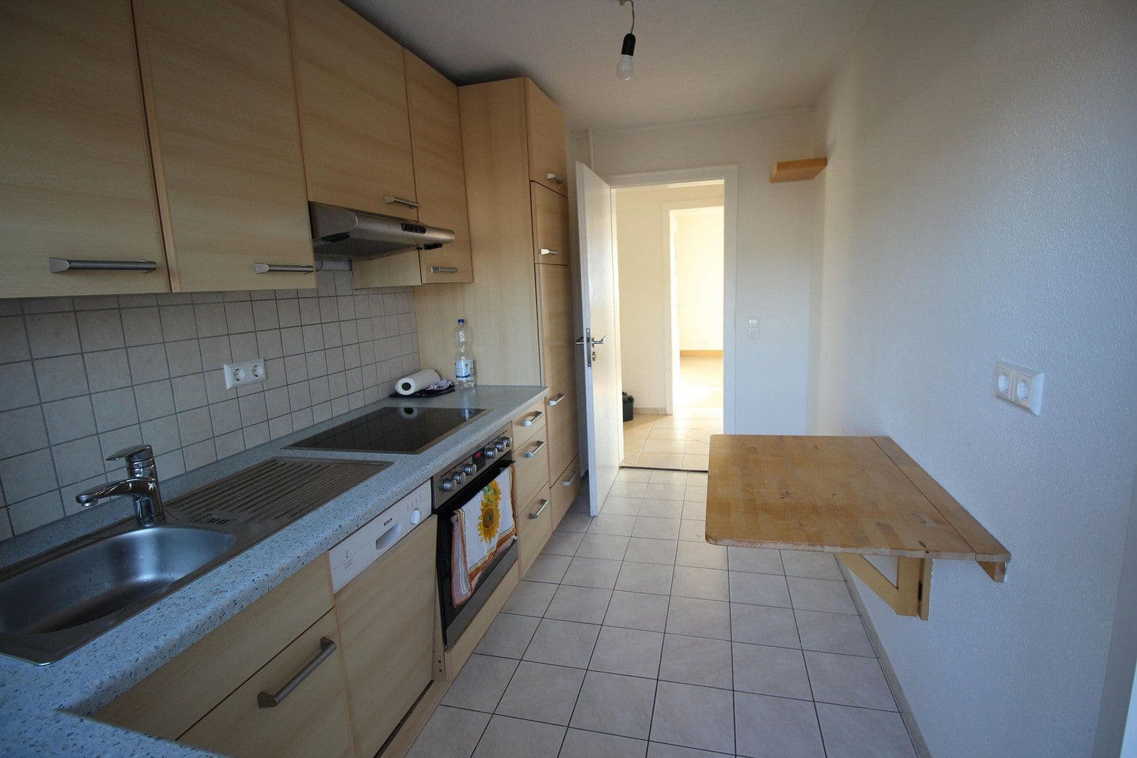 Pronájem bytu 3+1 60 m², Hugenmattweg 14, Lörrach, Bádensko-Württembersko Pronájem bytu 3+1 60 m², Hugenmattweg 14, Lörrach, Bádensko-Württembersko