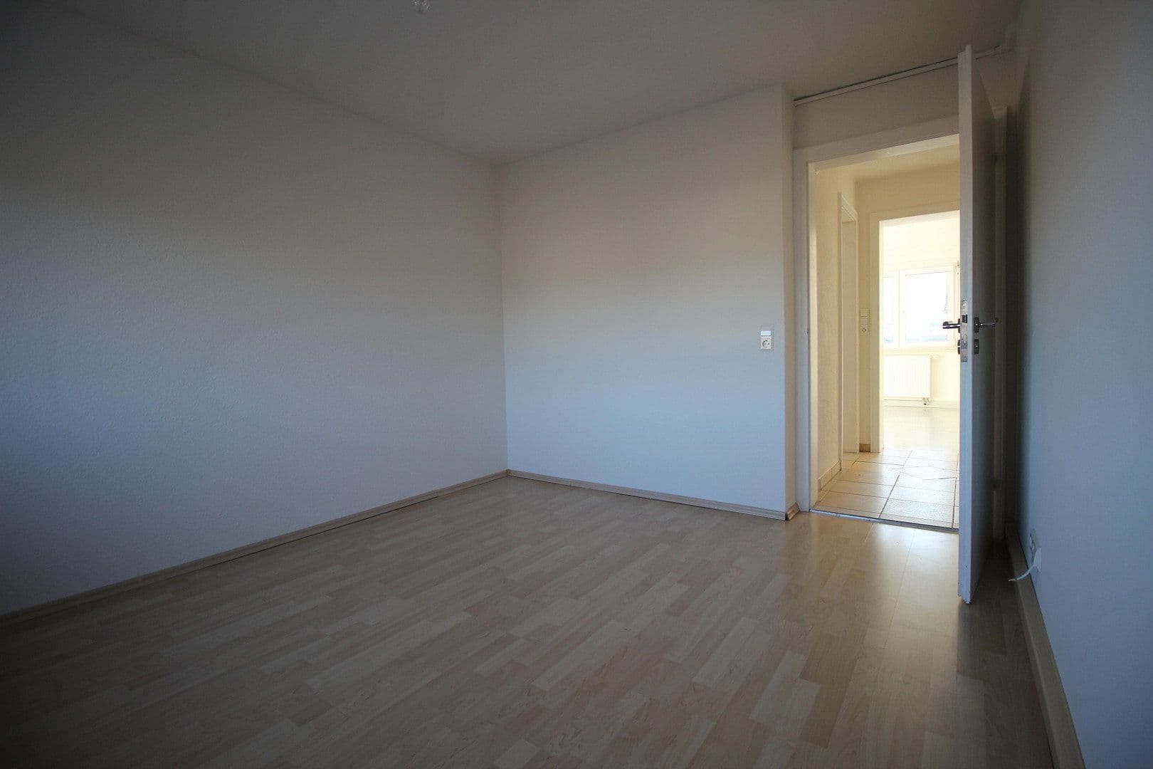 Pronájem bytu 3+1 60 m², Hugenmattweg 14, Lörrach, Bádensko-Württembersko Pronájem bytu 3+1 60 m², Hugenmattweg 14, Lörrach, Bádensko-Württembersko