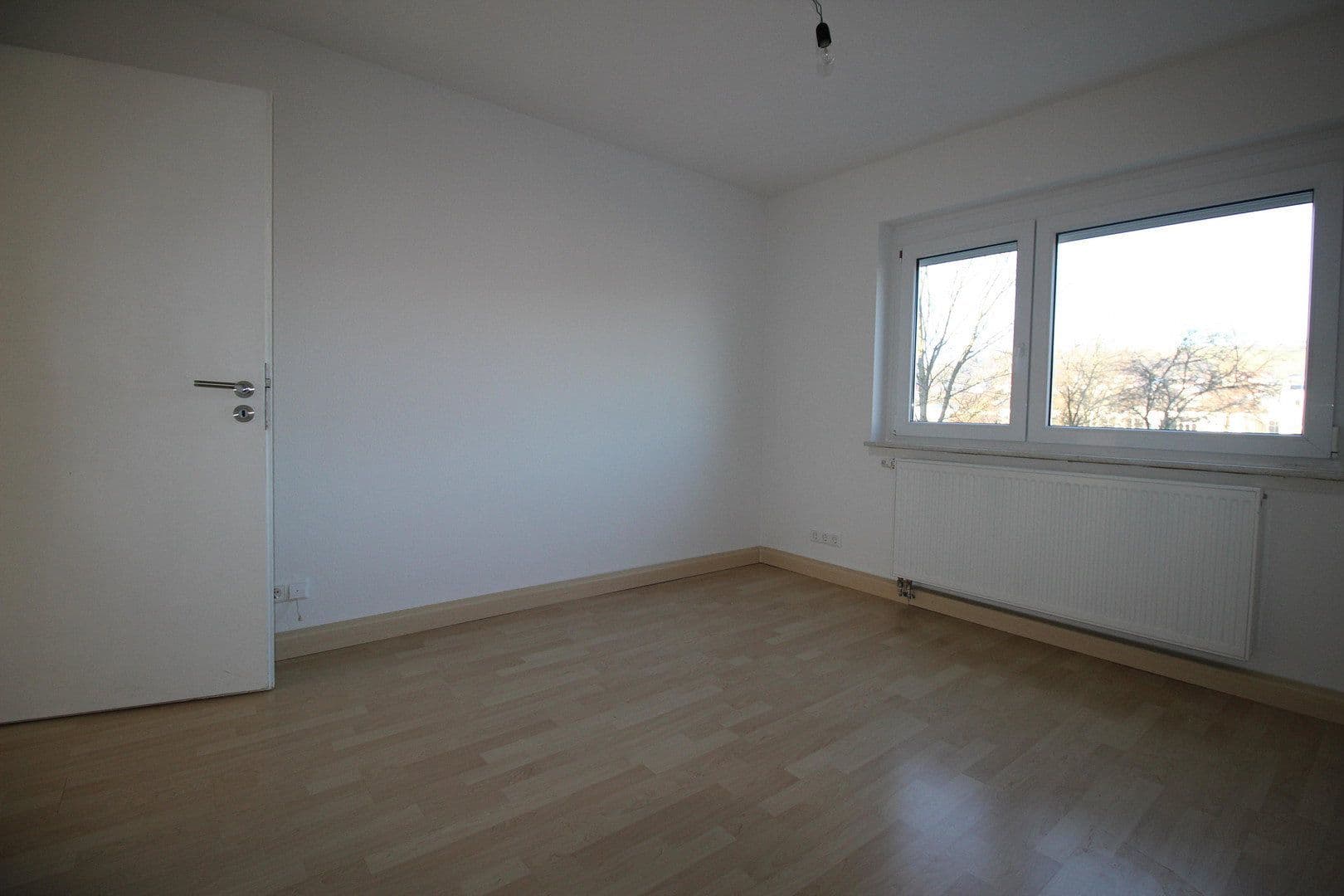 Pronájem bytu 3+1 60 m², Hugenmattweg 14, Lörrach, Bádensko-Württembersko Pronájem bytu 3+1 60 m², Hugenmattweg 14, Lörrach, Bádensko-Württembersko