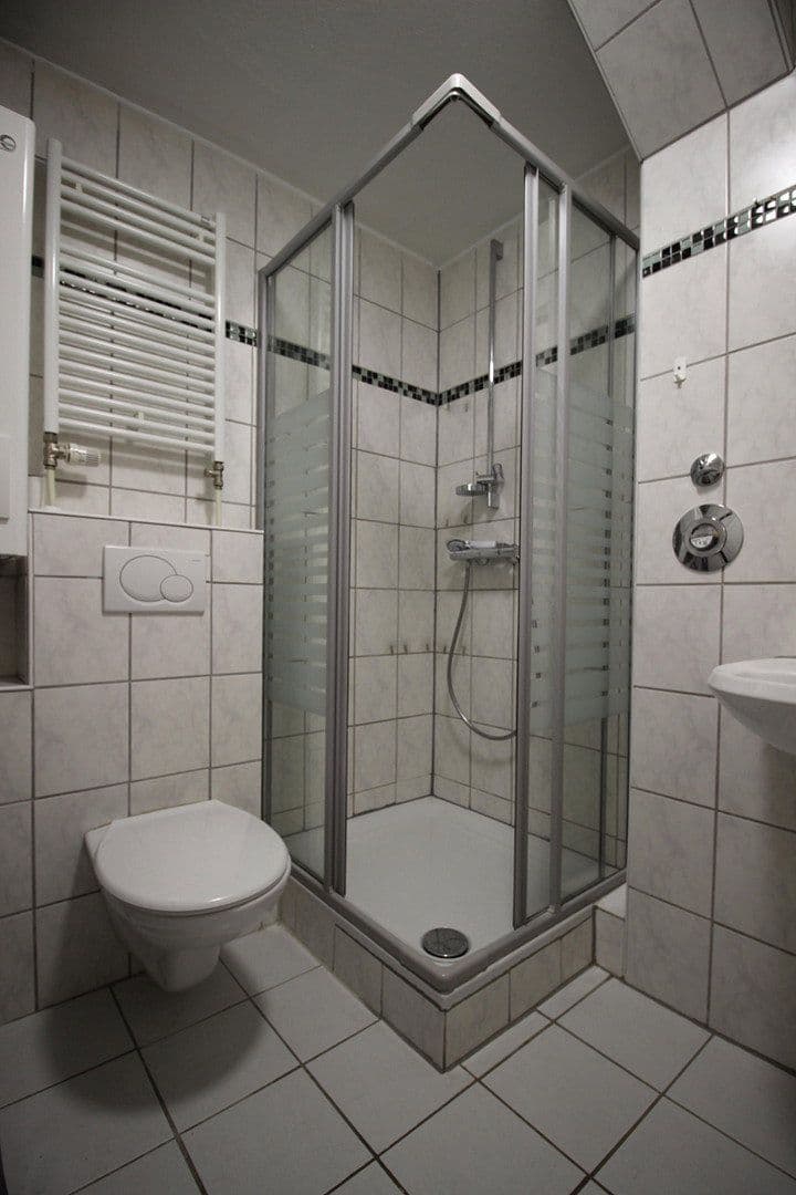 Pronájem bytu 3+1 60 m², Hugenmattweg 14, Lörrach, Bádensko-Württembersko Pronájem bytu 3+1 60 m², Hugenmattweg 14, Lörrach, Bádensko-Württembersko