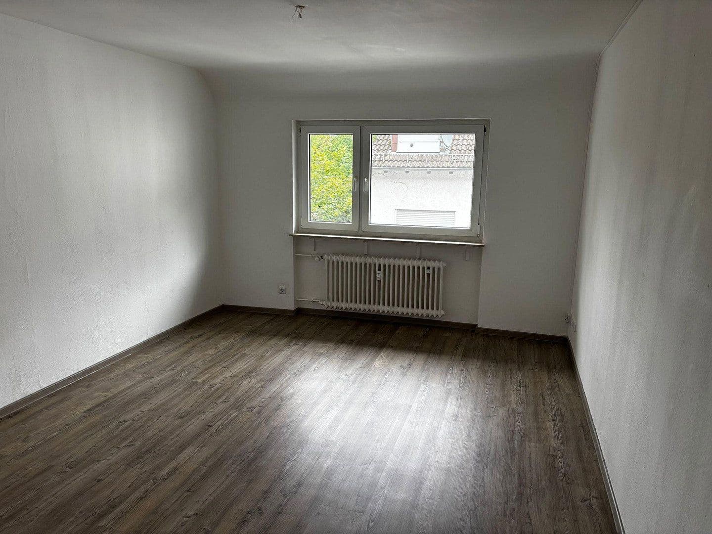 Pronájem bytu 1+1 26 m², Darmstadt, Hessen Pronájem bytu 1+1 26 m², Darmstadt, Hessen