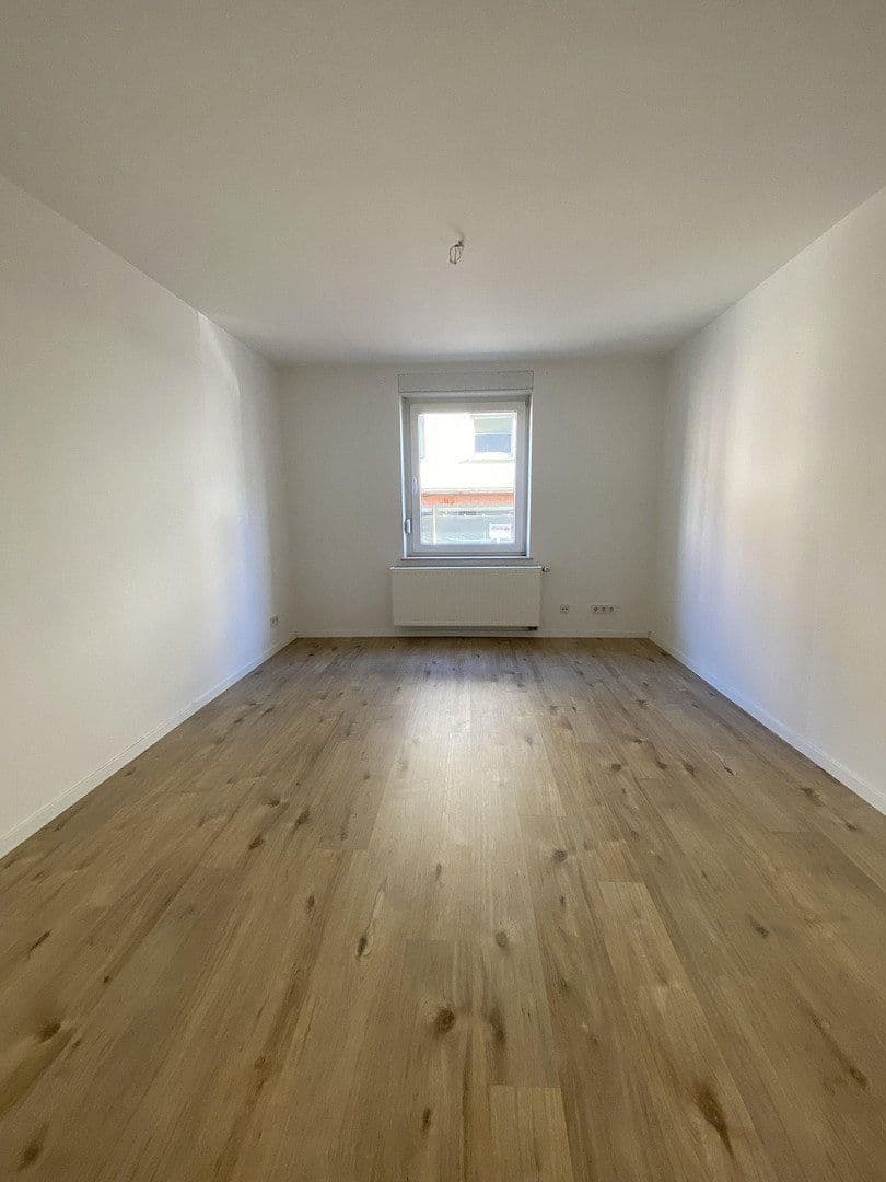 Pronájem bytu 2+1 60 m², Pirmasens, Porýní-Falc Pronájem bytu 2+1 60 m², Pirmasens, Porýní-Falc