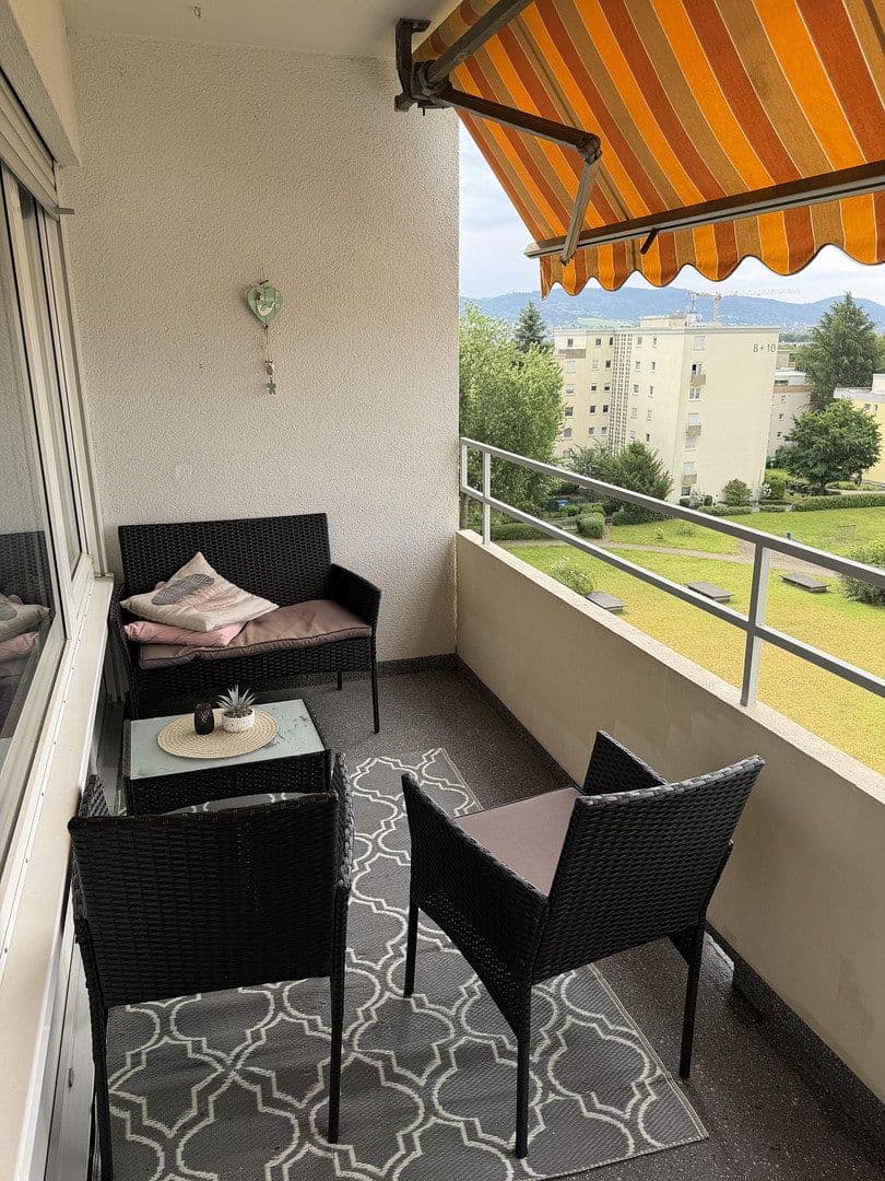Prodej bytu 3+1 86 m², Kurt-Schumacher-Straße 7, Weinheim, Bádensko-Württembersko Prodej bytu 3+1 86 m², Kurt-Schumacher-Straße 7, Weinheim, Bádensko-Württembersko