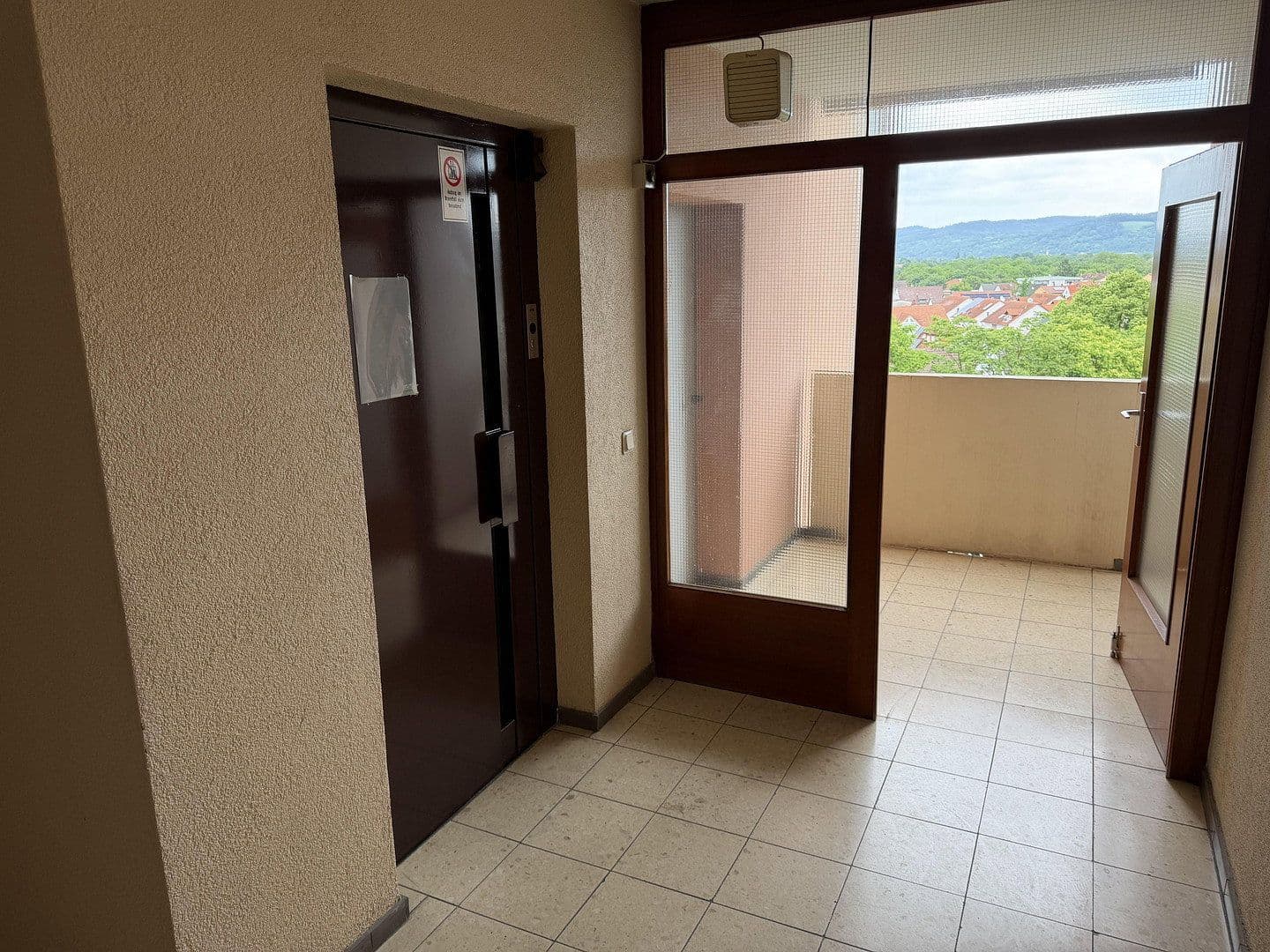 Prodej bytu 3+1 86 m², Kurt-Schumacher-Straße 7, Weinheim, Bádensko-Württembersko Prodej bytu 3+1 86 m², Kurt-Schumacher-Straße 7, Weinheim, Bádensko-Württembersko