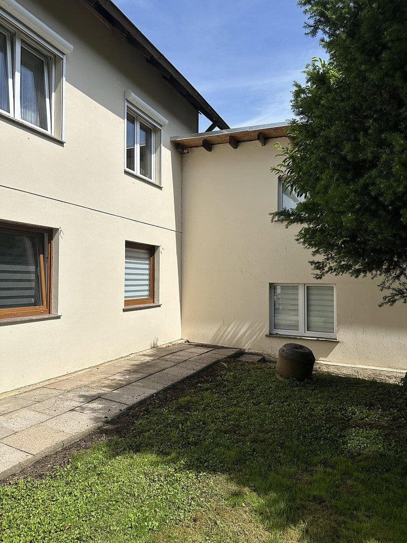 Prodej domu 240 m², pozemek 982 m², Hessisch Oldendorf, Dolní Sasko Prodej domu 240 m², pozemek 982 m², Hessisch Oldendorf, Dolní Sasko