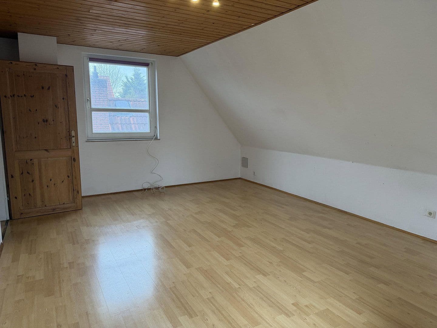 Prodej domu 165 m², pozemek 565 m², Kutenholz, Dolní Sasko Prodej domu 165 m², pozemek 565 m², Kutenholz, Dolní Sasko