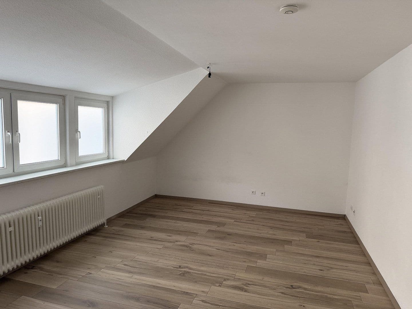 Pronájem bytu 1+kk 31 m², Bruchstraße 30, Krefeld, Severní Porýní-Vestfálsko Pronájem bytu 1+kk 31 m², Bruchstraße 30, Krefeld, Severní Porýní-Vestfálsko