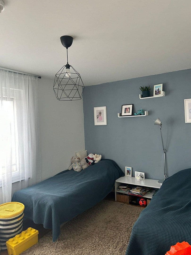 Pronájem bytu 3+1 77 m², Aristide-Briand-Str. 18, Herzogenaurach, Bavorsko Pronájem bytu 3+1 77 m², Aristide-Briand-Str. 18, Herzogenaurach, Bavorsko