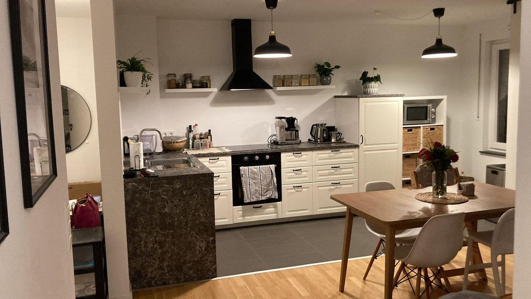 Pronájem bytu 3+1 77 m², Aristide-Briand-Str. 18, Herzogenaurach, Bavorsko Pronájem bytu 3+1 77 m², Aristide-Briand-Str. 18, Herzogenaurach, Bavorsko