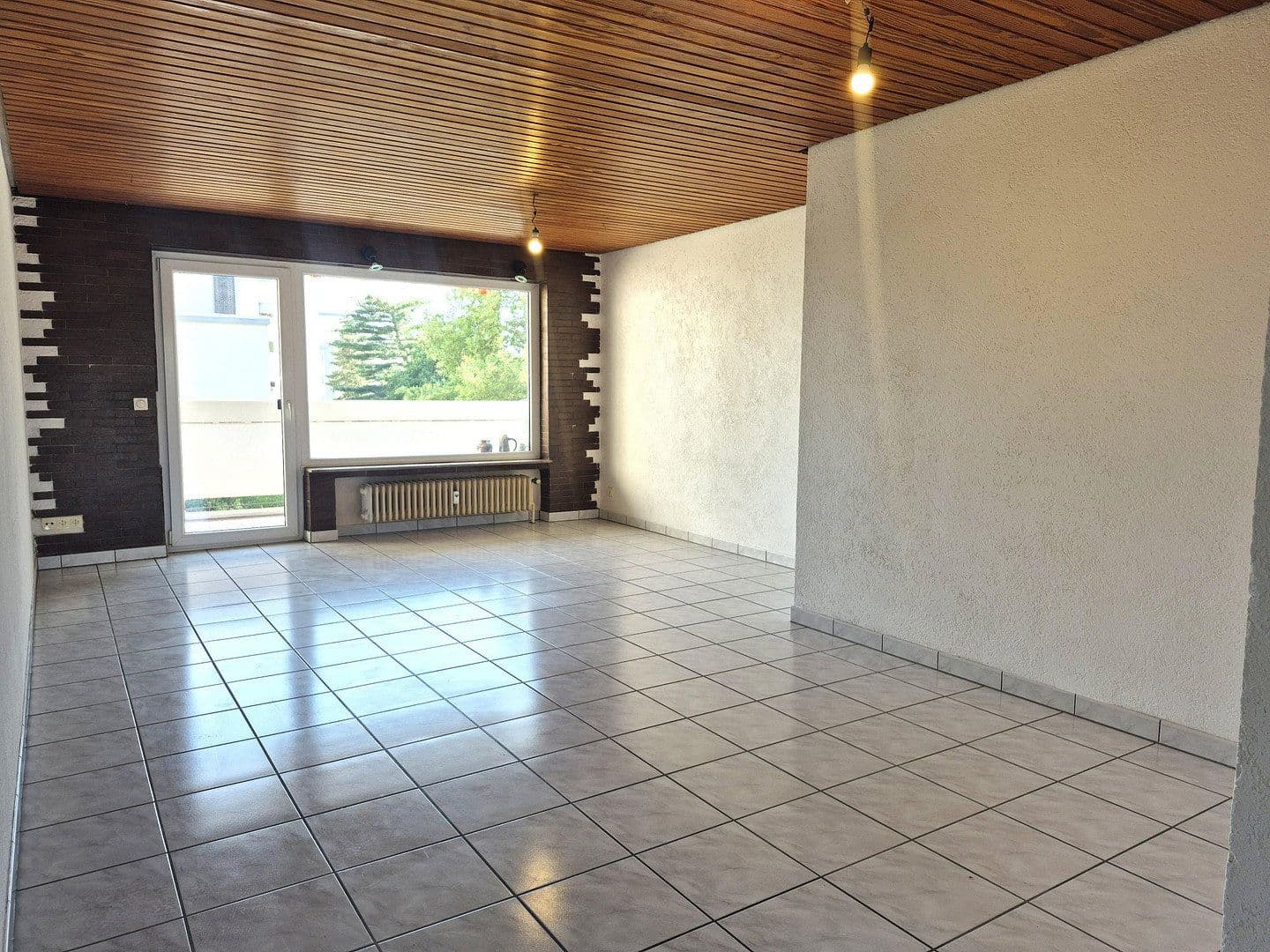 Prodej bytu 3+1 76 m², Birkenwaldstraße 11, Obertshausen, Hessen Prodej bytu 3+1 76 m², Birkenwaldstraße 11, Obertshausen, Hessen