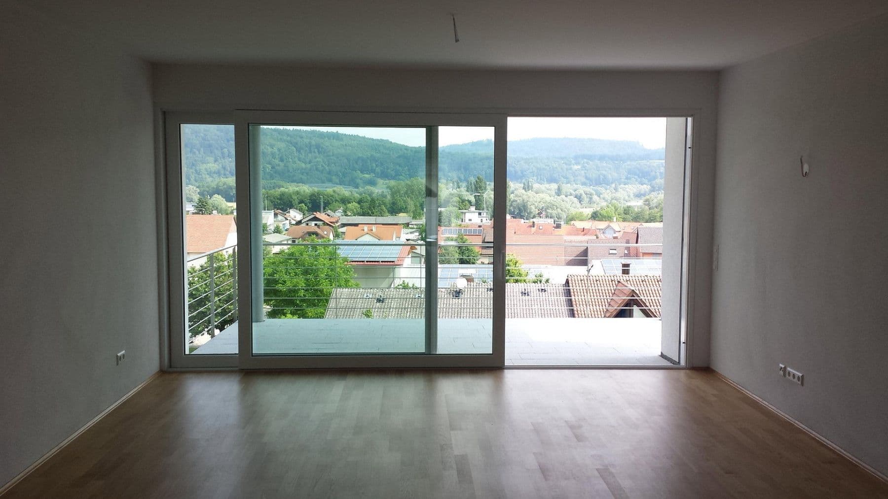 Prodej bytu 4+1 147 m², Untere Kapellenäcker 4, Bodman-Ludwigshafen, Bádensko-Württembersko Prodej bytu 4+1 147 m², Untere Kapellenäcker 4, Bodman-Ludwigshafen, Bádensko-Württembersko