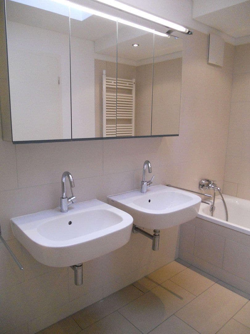 Pronájem bytu 2+1 81 m², Lindenallee 7, Bad Homburg vor der Höhe, Hessen Pronájem bytu 2+1 81 m², Lindenallee 7, Bad Homburg vor der Höhe, Hessen