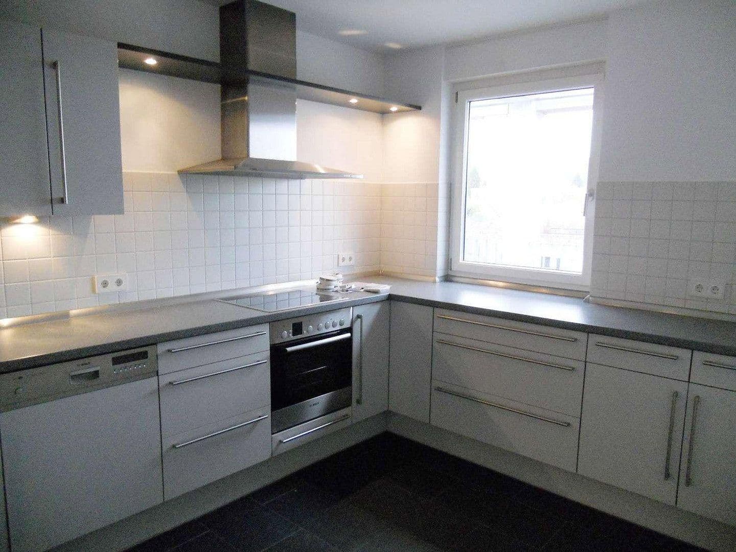 Pronájem bytu 2+1 81 m², Lindenallee 7, Bad Homburg vor der Höhe, Hessen Pronájem bytu 2+1 81 m², Lindenallee 7, Bad Homburg vor der Höhe, Hessen