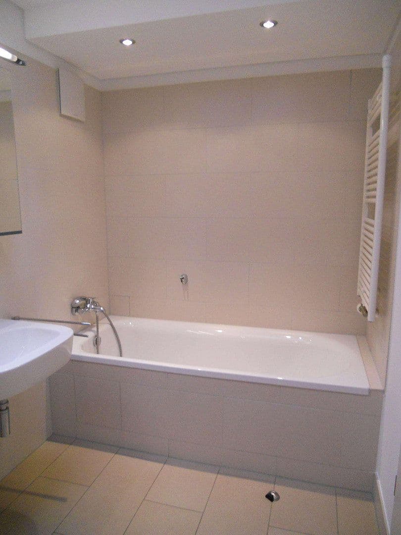Pronájem bytu 2+1 81 m², Lindenallee 7, Bad Homburg vor der Höhe, Hessen Pronájem bytu 2+1 81 m², Lindenallee 7, Bad Homburg vor der Höhe, Hessen