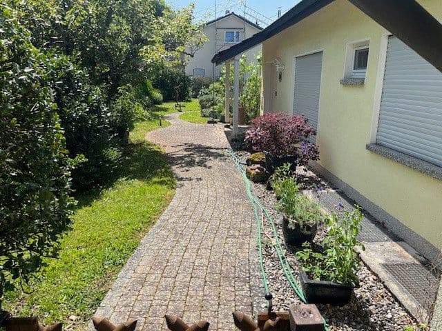 Prodej domu 177 m², pozemek 1.142 m², Rebetsmatt 30, Rheinfelden (Baden), Bádensko-Württembersko Prodej domu 177 m², pozemek 1.142 m², Rebetsmatt 30, Rheinfelden (Baden), Bádensko-Württembersko
