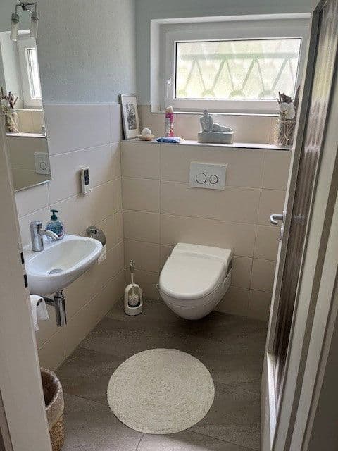 Prodej domu 177 m², pozemek 1.142 m², Rebetsmatt 30, Rheinfelden (Baden), Bádensko-Württembersko Prodej domu 177 m², pozemek 1.142 m², Rebetsmatt 30, Rheinfelden (Baden), Bádensko-Württembersko
