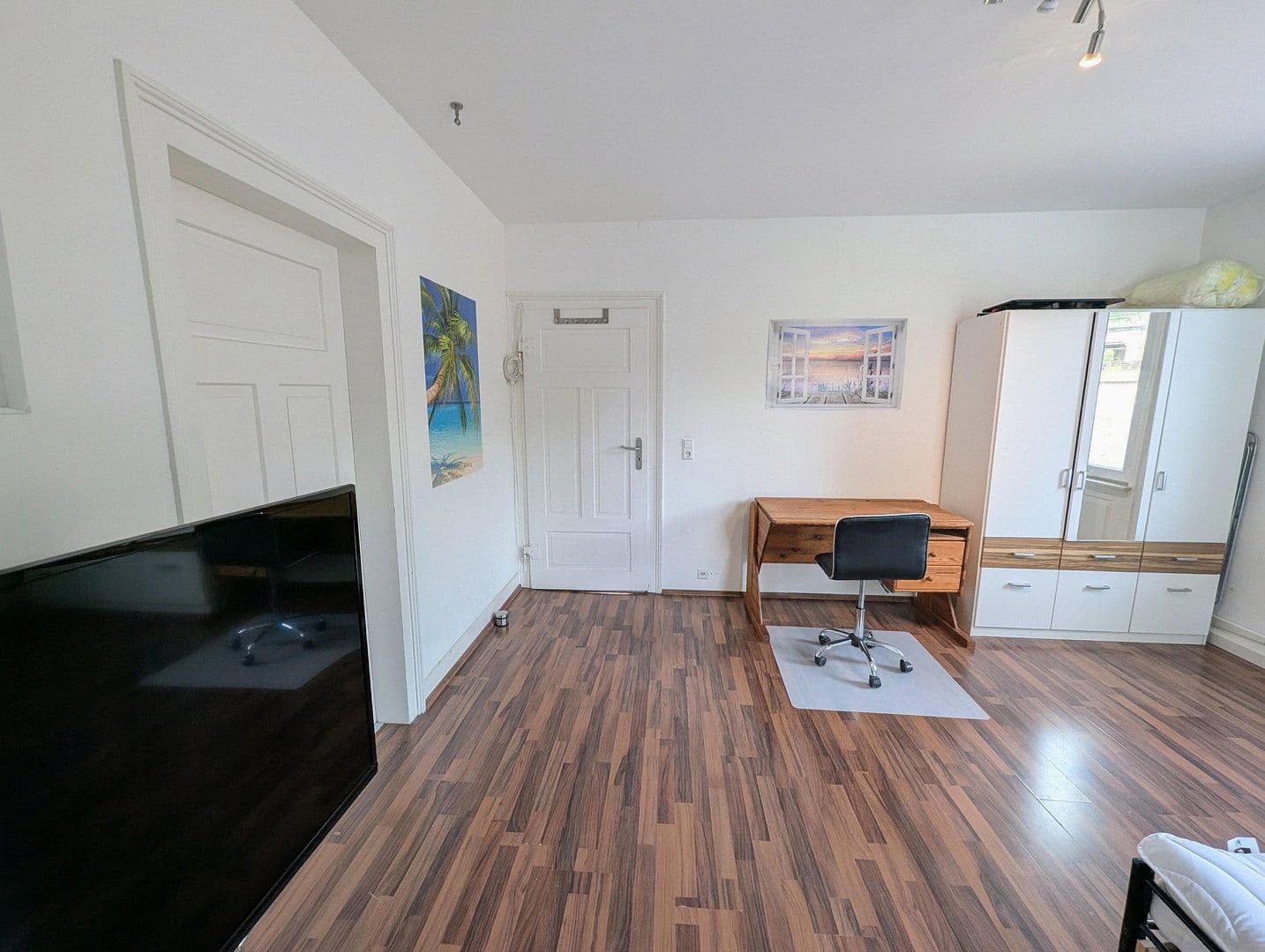 Pronájem bytu 3+1 18 m², Veielbrunnenweg 84, Stuttgart, Bádensko-Württembersko Pronájem bytu 3+1 18 m², Veielbrunnenweg 84, Stuttgart, Bádensko-Württembersko