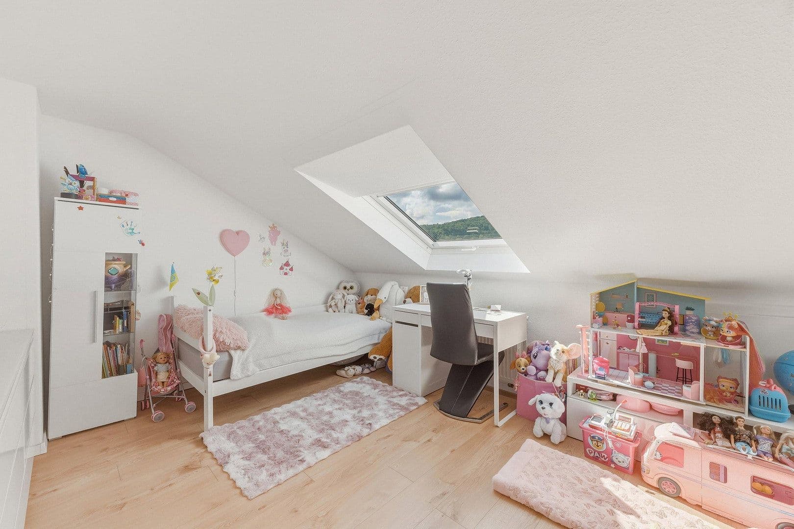 Prodej bytu 2+1 57 m², Feuerbacher Straße 15, Gerlingen, Bádensko-Württembersko Prodej bytu 2+1 57 m², Feuerbacher Straße 15, Gerlingen, Bádensko-Württembersko