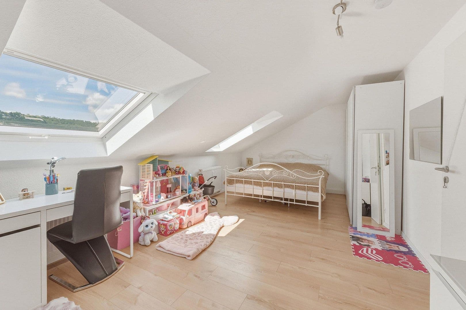 Prodej bytu 2+1 57 m², Feuerbacher Straße 15, Gerlingen, Bádensko-Württembersko Prodej bytu 2+1 57 m², Feuerbacher Straße 15, Gerlingen, Bádensko-Württembersko