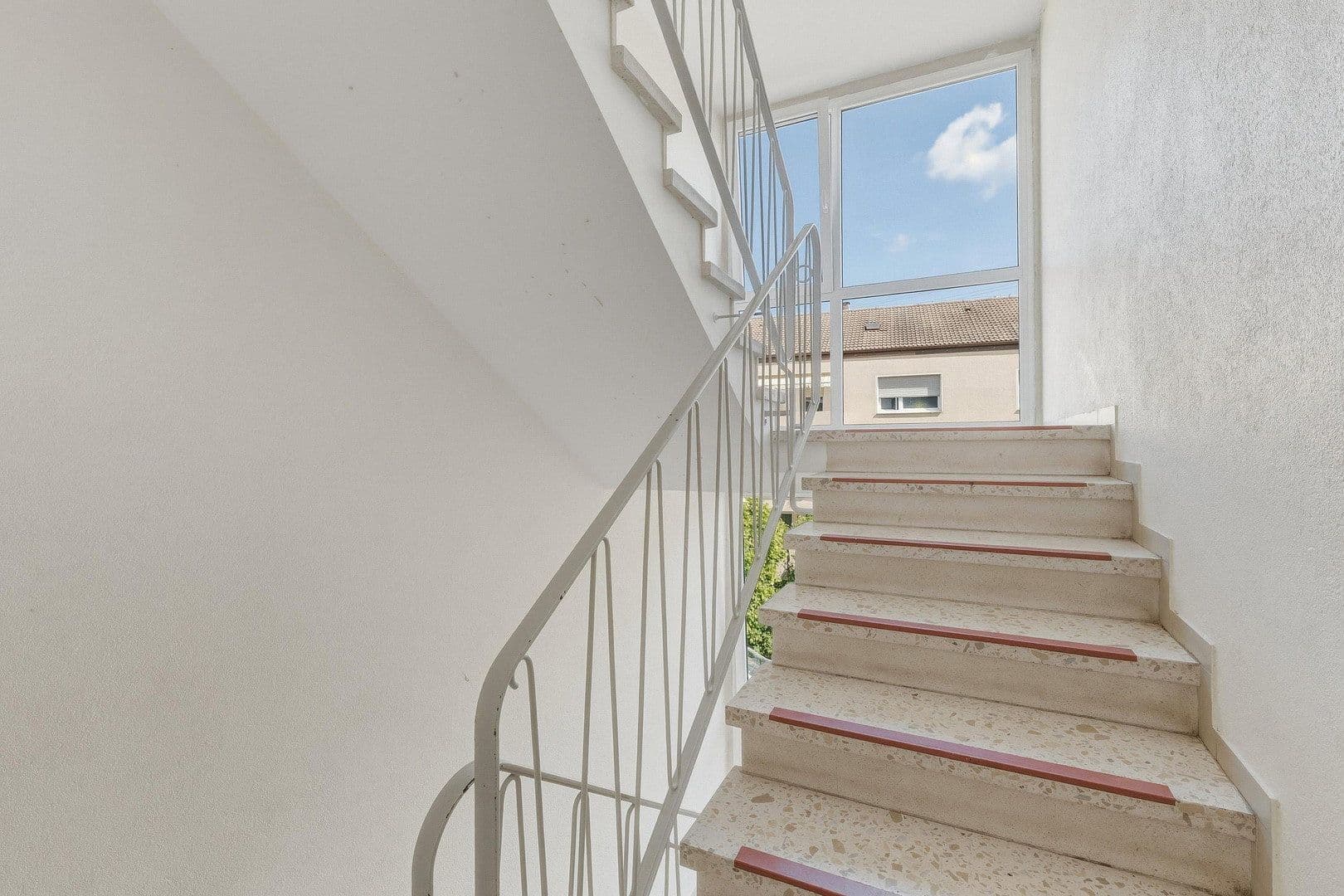 Prodej bytu 2+1 57 m², Feuerbacher Straße 15, Gerlingen, Bádensko-Württembersko Prodej bytu 2+1 57 m², Feuerbacher Straße 15, Gerlingen, Bádensko-Württembersko
