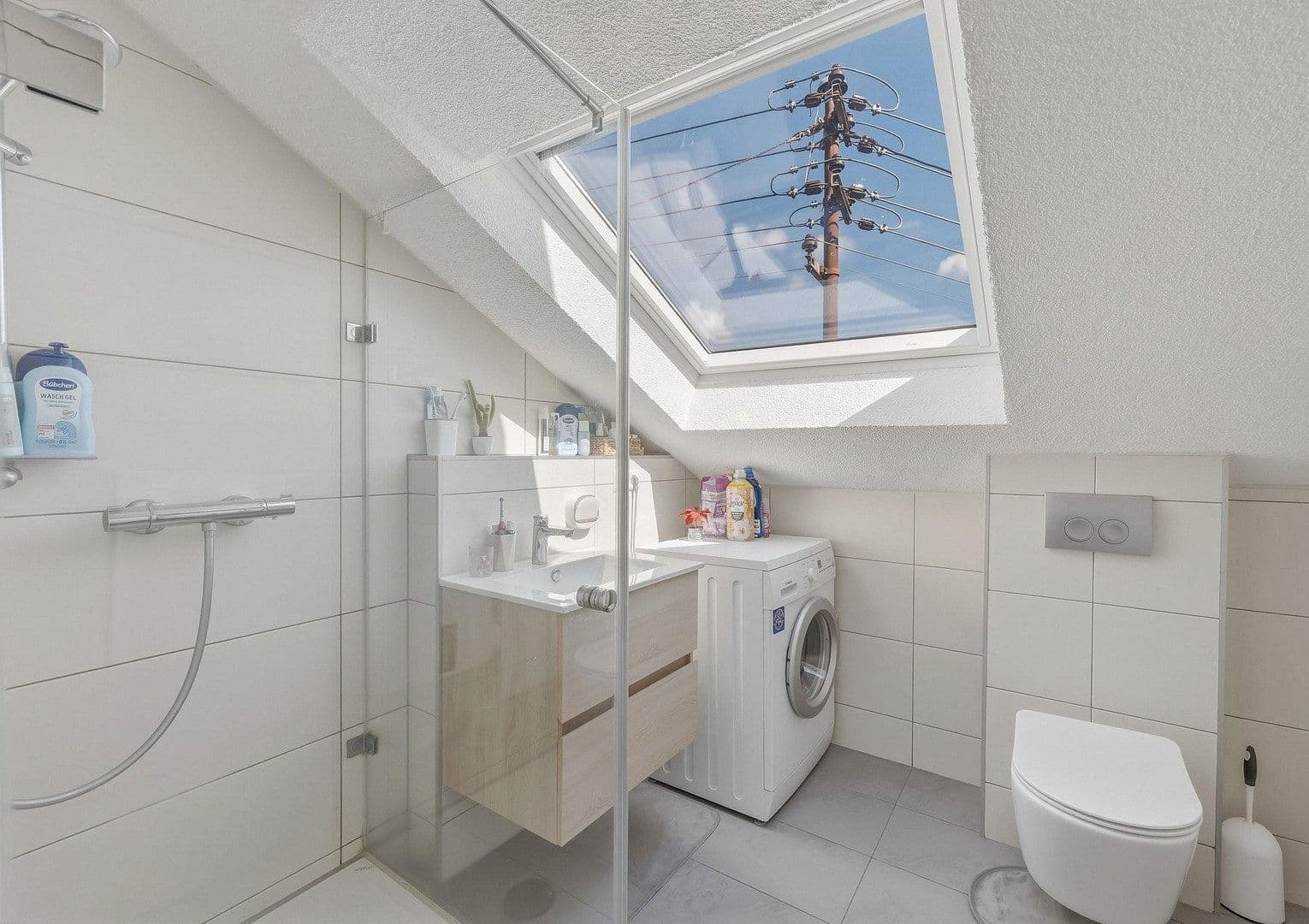 Prodej bytu 2+1 57 m², Feuerbacher Straße 15, Gerlingen, Bádensko-Württembersko Prodej bytu 2+1 57 m², Feuerbacher Straße 15, Gerlingen, Bádensko-Württembersko