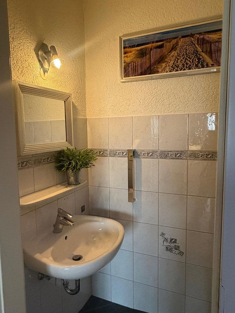 Prodej bytu 4+1 134 m², Erkrath, Severní Porýní-Vestfálsko Prodej bytu 4+1 134 m², Erkrath, Severní Porýní-Vestfálsko