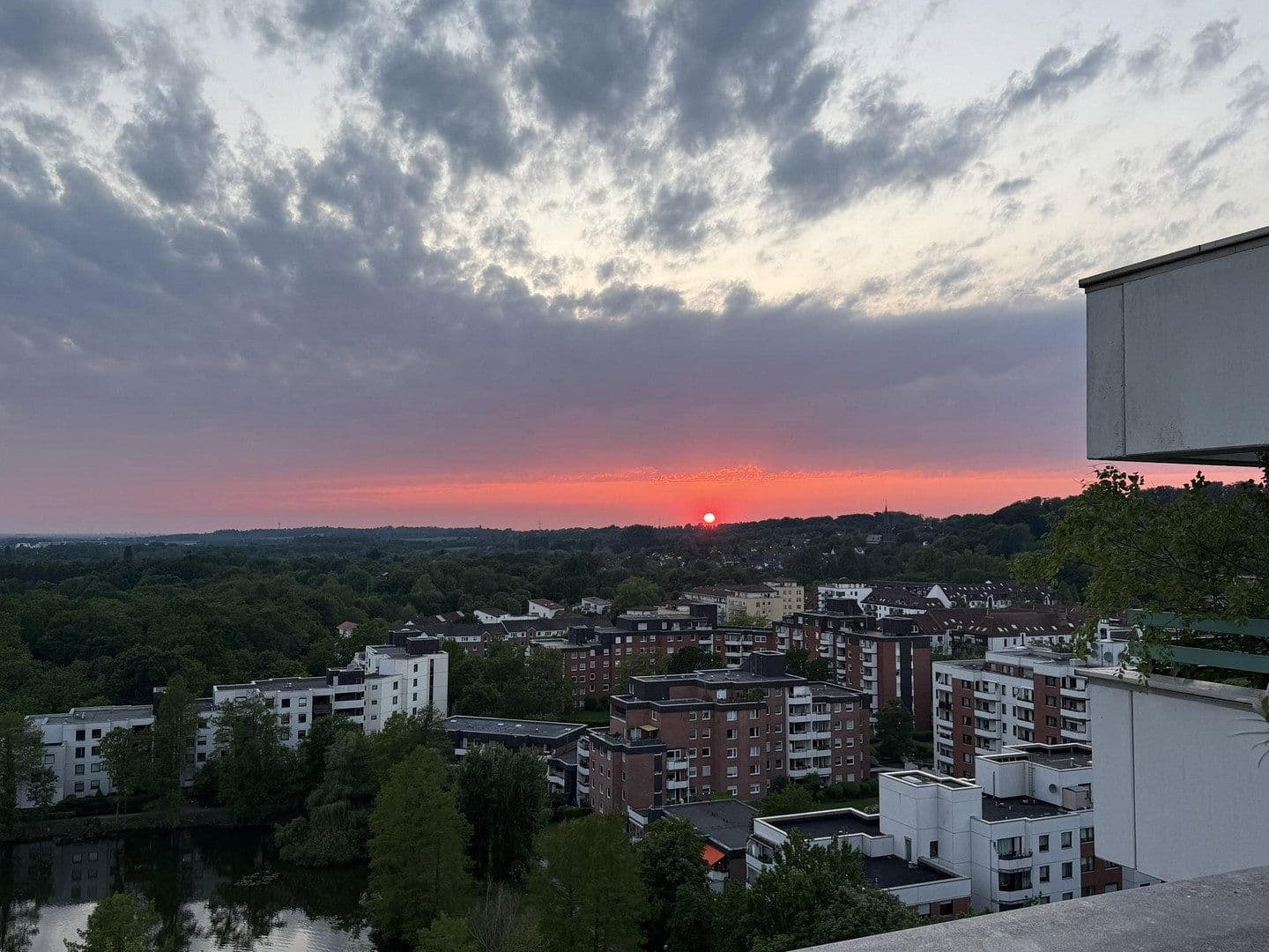 Prodej bytu 4+1 134 m², Erkrath, Severní Porýní-Vestfálsko Prodej bytu 4+1 134 m², Erkrath, Severní Porýní-Vestfálsko