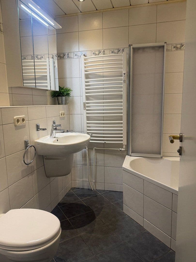 Prodej bytu 4+1 134 m², Erkrath, Severní Porýní-Vestfálsko Prodej bytu 4+1 134 m², Erkrath, Severní Porýní-Vestfálsko