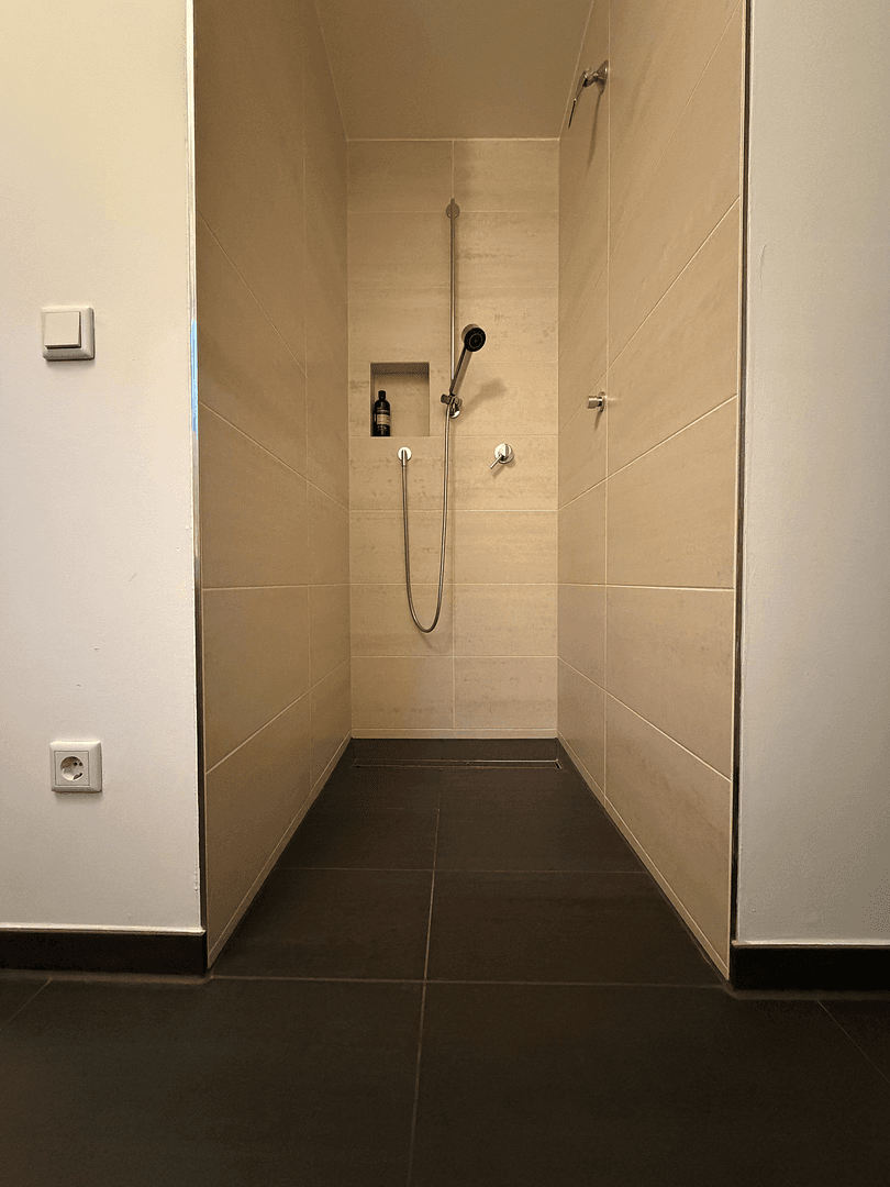 Prodej domu 202 m², pozemek 700 m², Vogelherdstraße 11, Rückersdorf, Bavorsko Prodej domu 202 m², pozemek 700 m², Vogelherdstraße 11, Rückersdorf, Bavorsko