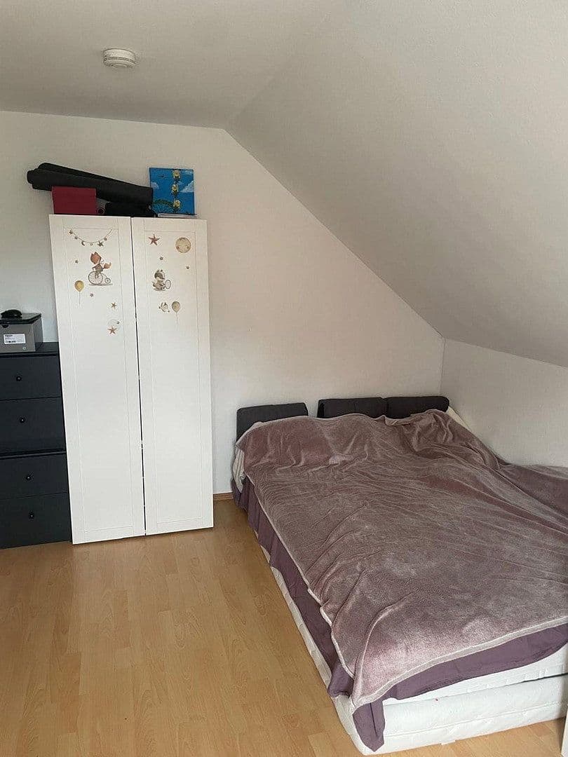 Pronájem bytu 2+1 62 m², Ulrichstraße 34, Reutlingen, Bádensko-Württembersko Pronájem bytu 2+1 62 m², Ulrichstraße 34, Reutlingen, Bádensko-Württembersko
