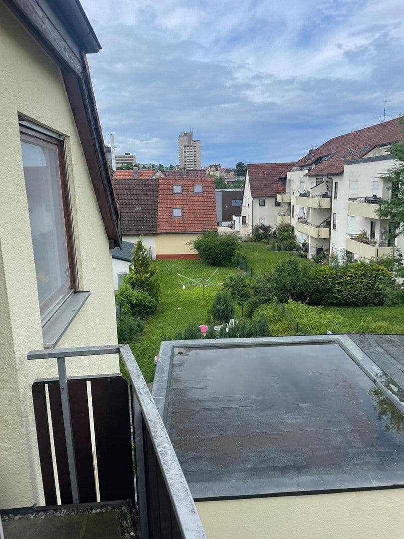 Pronájem bytu 2+1 62 m², Ulrichstraße 34, Reutlingen, Bádensko-Württembersko Pronájem bytu 2+1 62 m², Ulrichstraße 34, Reutlingen, Bádensko-Württembersko