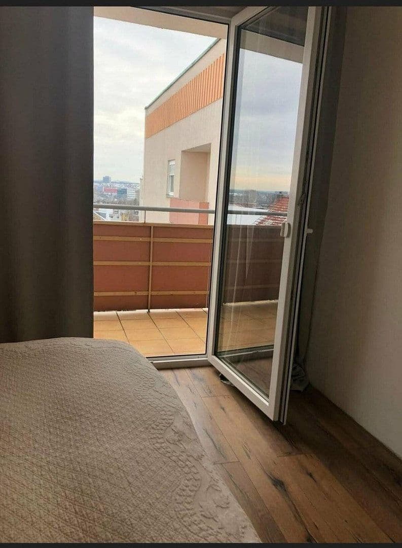 Pronájem bytu 3+1 67 m², Bauverein str 23, Nürnberg, Bavorsko Pronájem bytu 3+1 67 m², Bauverein str 23, Nürnberg, Bavorsko