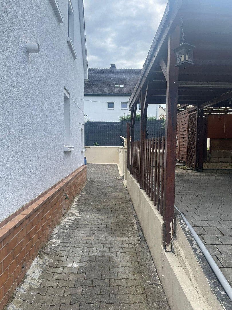 Pronájem domu 108 m², pozemek 260 m², Wiesbaden, Hessen Pronájem domu 108 m², pozemek 260 m², Wiesbaden, Hessen