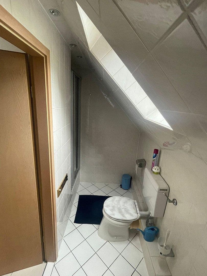Pronájem domu 108 m², pozemek 260 m², Wiesbaden, Hessen Pronájem domu 108 m², pozemek 260 m², Wiesbaden, Hessen