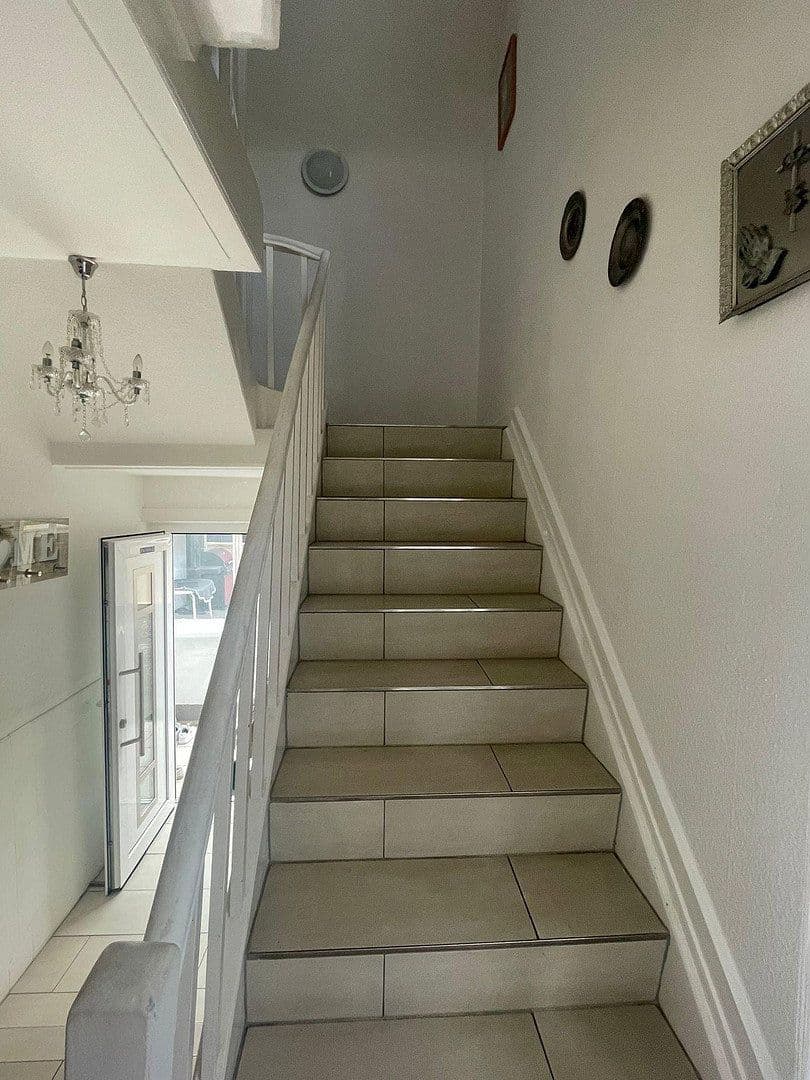 Pronájem domu 108 m², pozemek 260 m², Wiesbaden, Hessen Pronájem domu 108 m², pozemek 260 m², Wiesbaden, Hessen