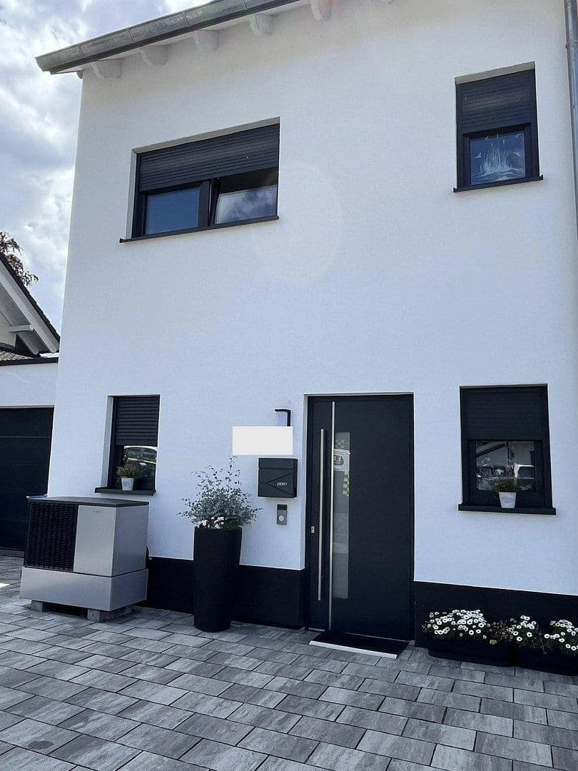 Pronájem domu 140 m², pozemek 250 m², Höchst im Odenwald, Hessen Pronájem domu 140 m², pozemek 250 m², Höchst im Odenwald, Hessen