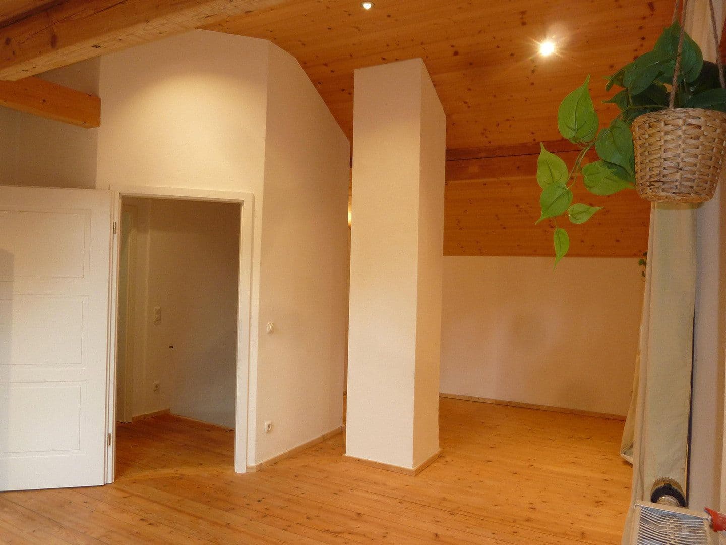 Prodej domu 105 m², pozemek 1.135 m², Übersee, Bavorsko Prodej domu 105 m², pozemek 1.135 m², Übersee, Bavorsko