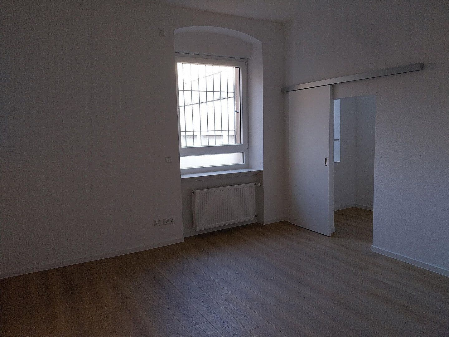 Pronájem bytu 3+1 94 m², Erthalstraße 13, Aschaffenburg, Bavorsko Pronájem bytu 3+1 94 m², Erthalstraße 13, Aschaffenburg, Bavorsko