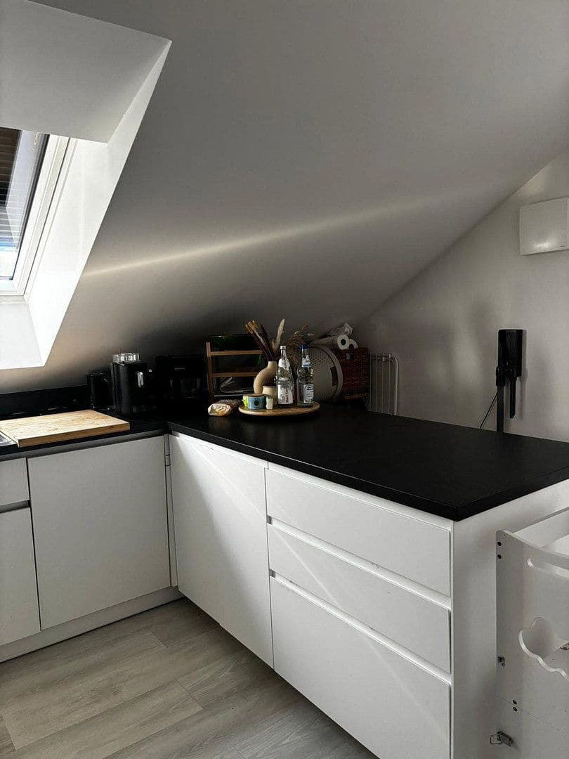 Pronájem bytu 3+1 95 m², Güldensteinstraße 50, Heilbronn, Bádensko-Württembersko Pronájem bytu 3+1 95 m², Güldensteinstraße 50, Heilbronn, Bádensko-Württembersko