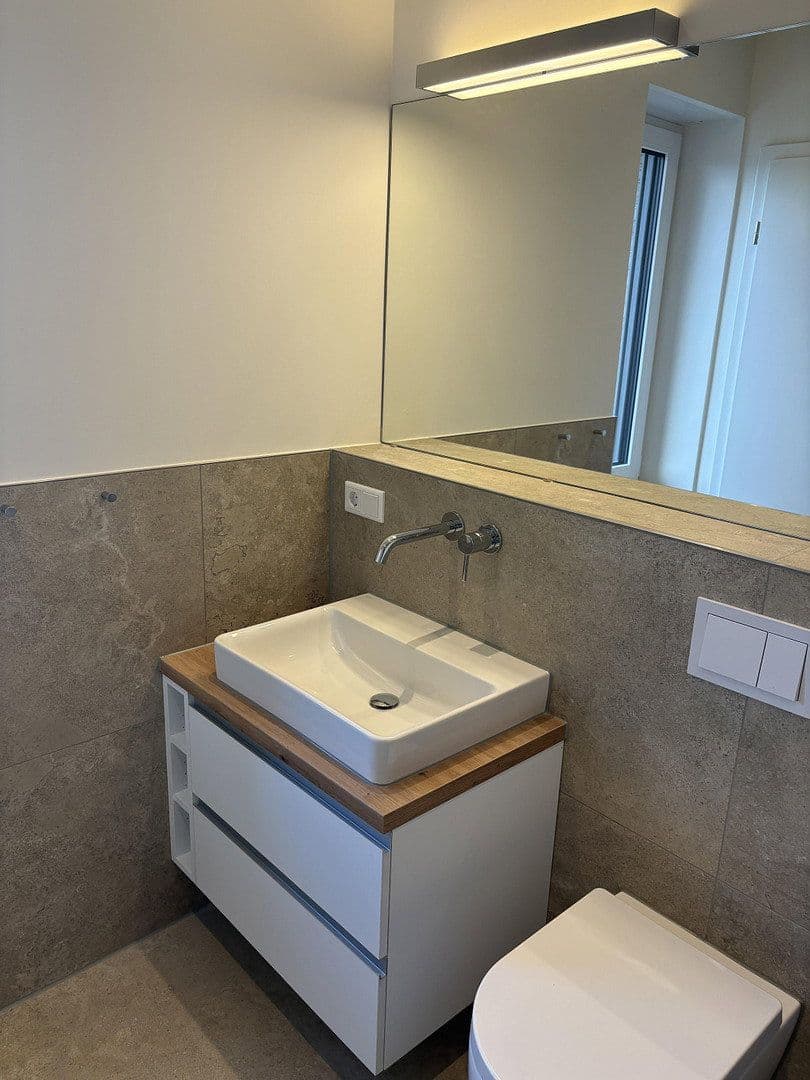 Pronájem bytu 3+1 82 m², Legden, Severní Porýní-Vestfálsko Pronájem bytu 3+1 82 m², Legden, Severní Porýní-Vestfálsko