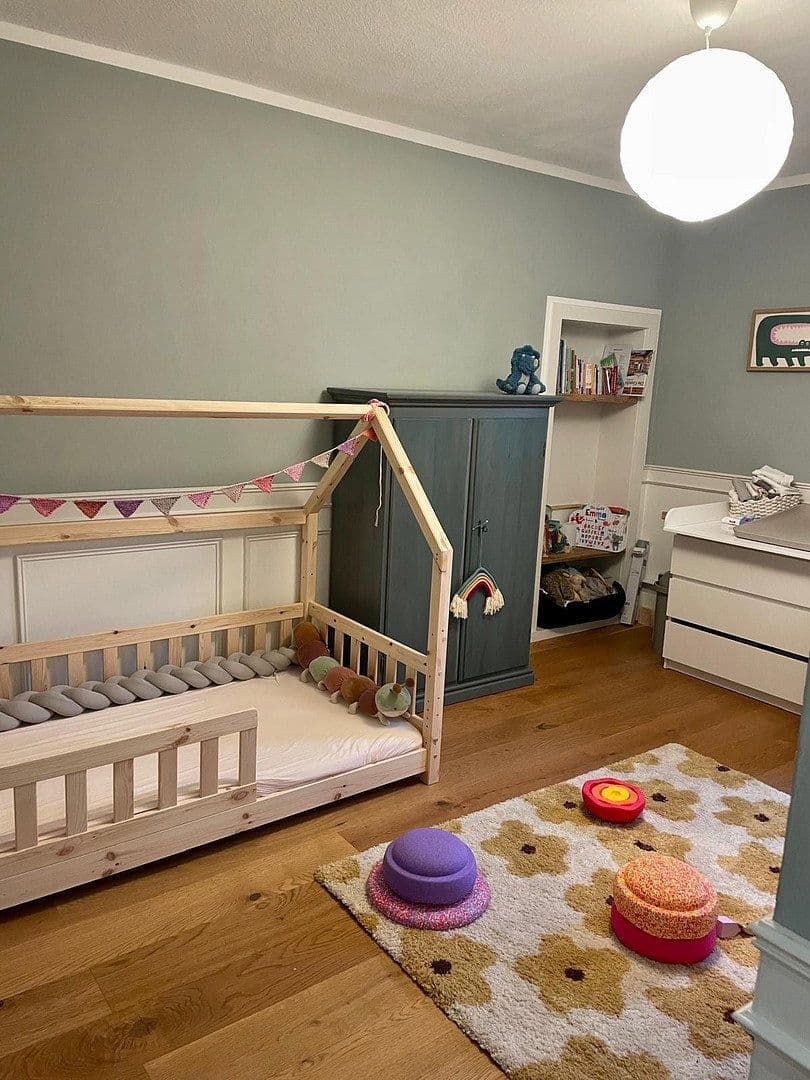 Pronájem bytu 6+1 145 m², Jakob-Nein-Str. 15, Erlangen, Bavorsko Pronájem bytu 6+1 145 m², Jakob-Nein-Str. 15, Erlangen, Bavorsko