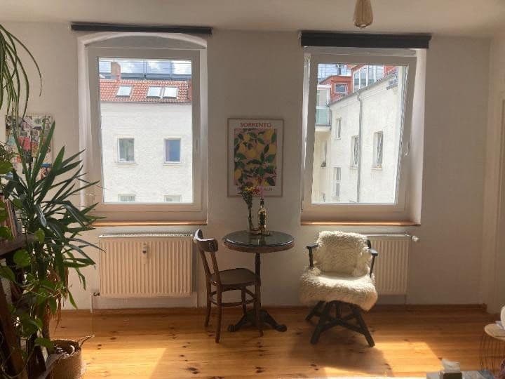 Prodej bytu 2+1 41 m², Zionskirchstr. 11, Berlin, Berlín Prodej bytu 2+1 41 m², Zionskirchstr. 11, Berlin, Berlín
