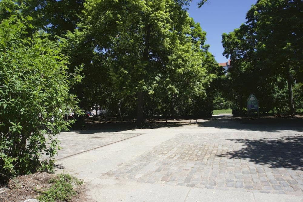 Prodej bytu 2+1 41 m², Zionskirchstr. 11, Berlin, Berlín Prodej bytu 2+1 41 m², Zionskirchstr. 11, Berlin, Berlín