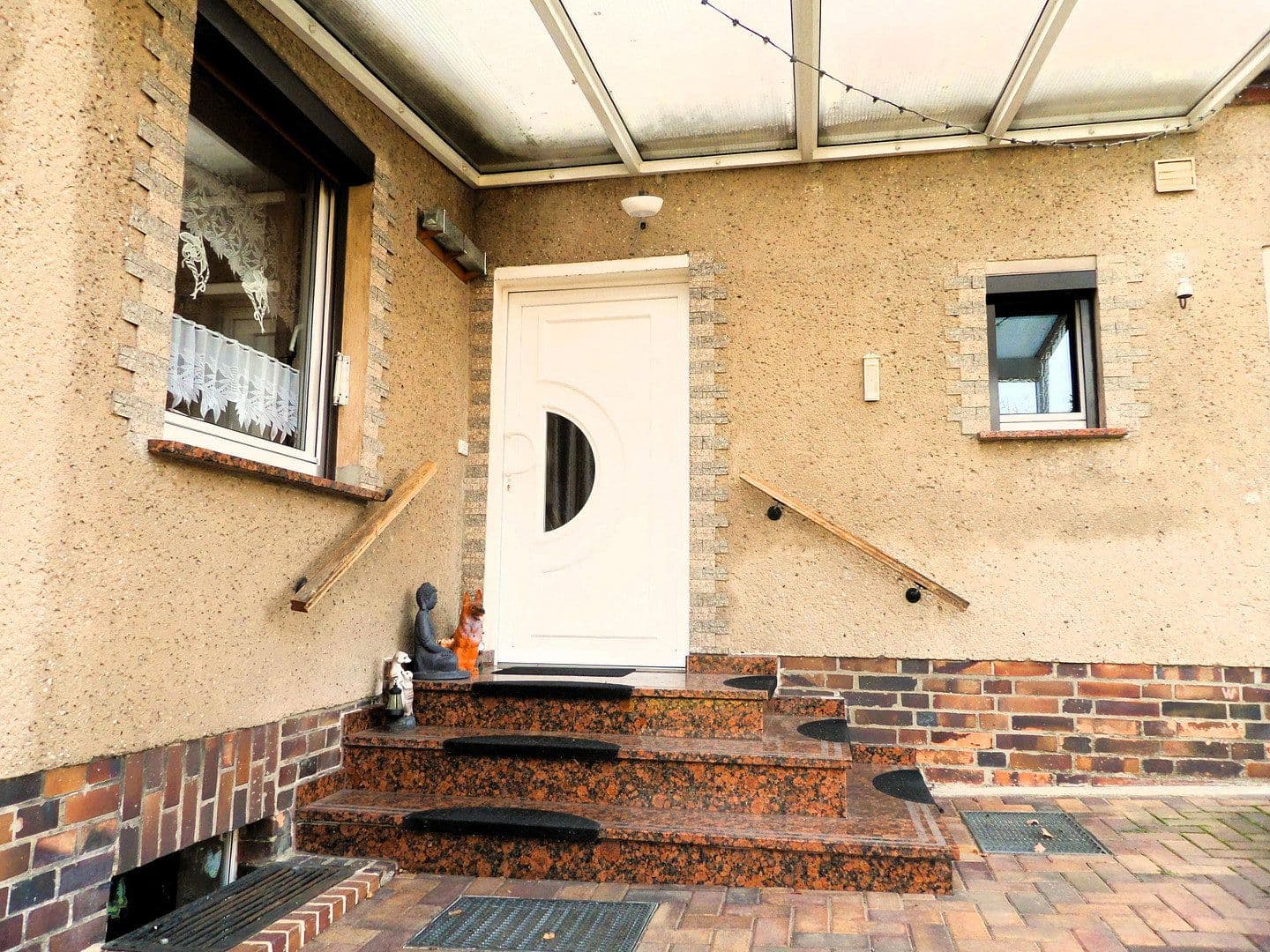 Prodej domu 94 m², pozemek 1.120 m², Lauchhammer, Braniborsko Prodej domu 94 m², pozemek 1.120 m², Lauchhammer, Braniborsko