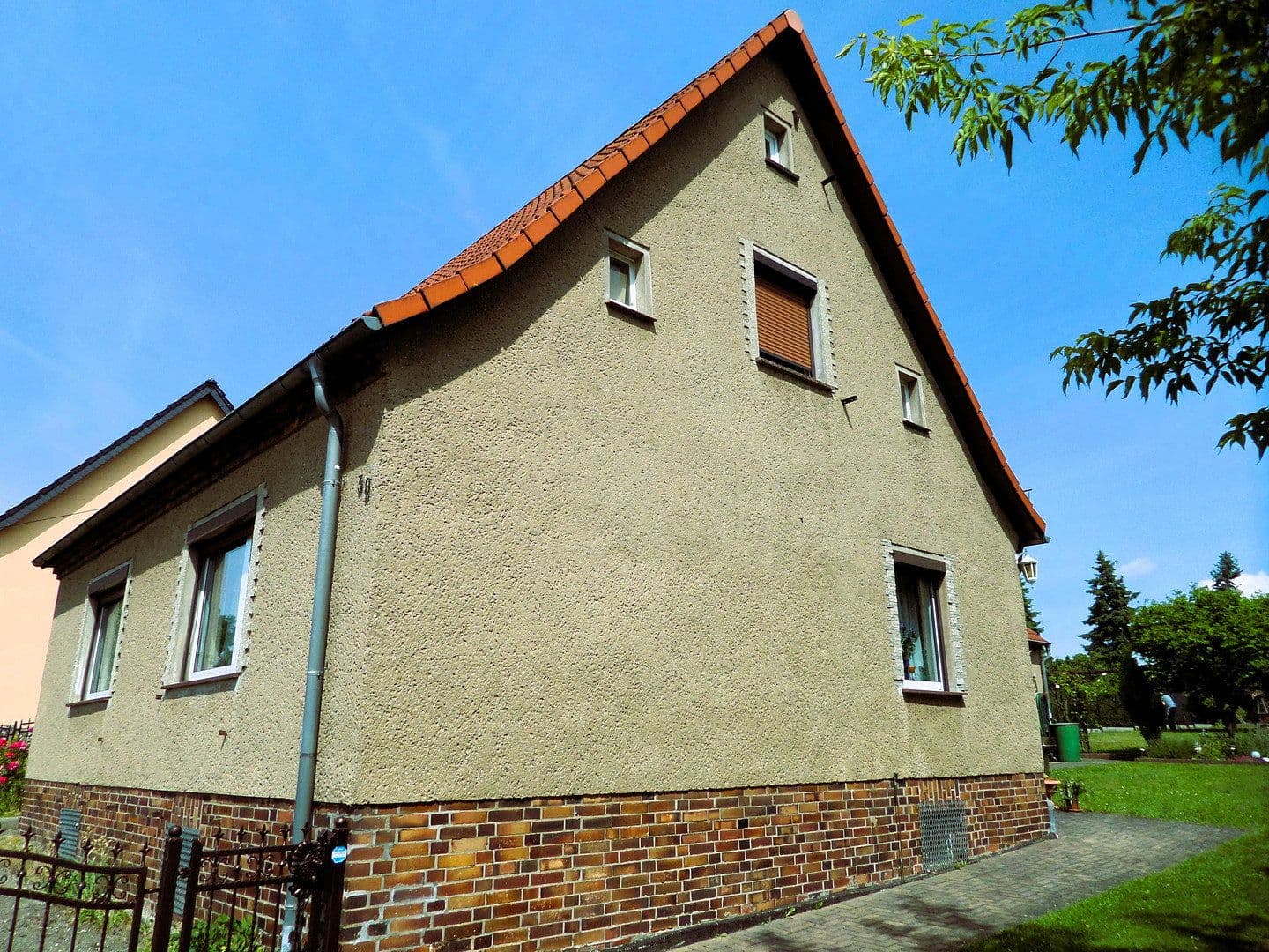 Prodej domu 94 m², pozemek 1.120 m², Lauchhammer, Braniborsko Prodej domu 94 m², pozemek 1.120 m², Lauchhammer, Braniborsko